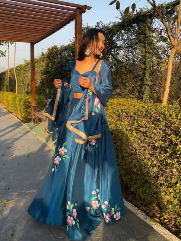 Lahenga Choli
